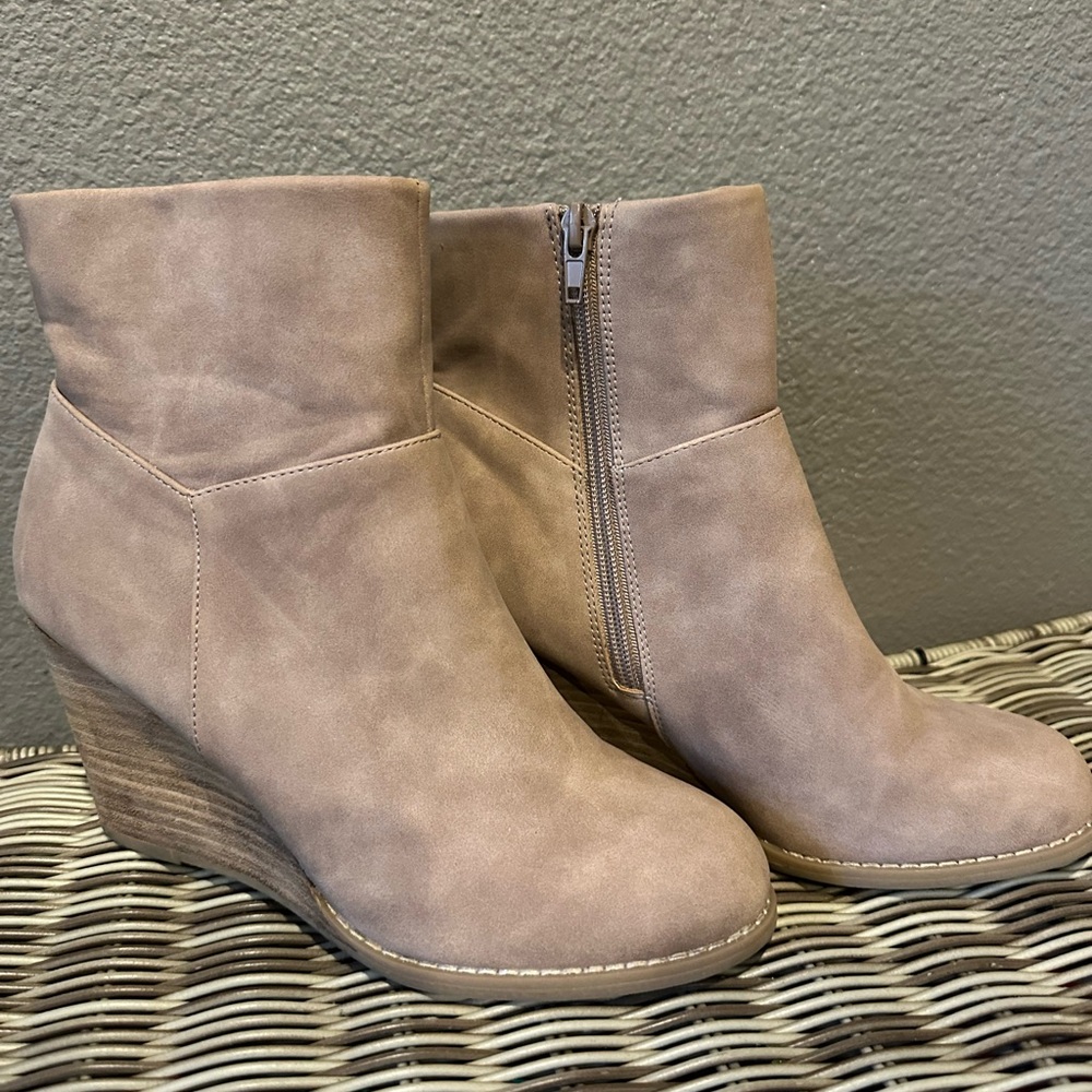 Stitch fix DV by Dolce Vira booties